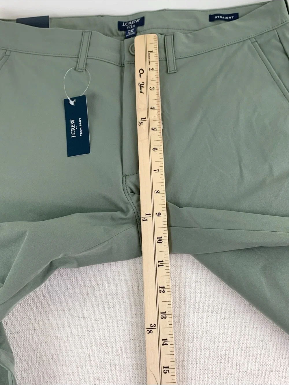 J crew New Men's straight-fit tech chino pant performance in Olive green 28x32